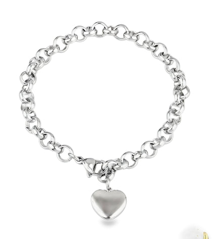 Teall Chunky Chain Bracelet with Solid Heart Pendant