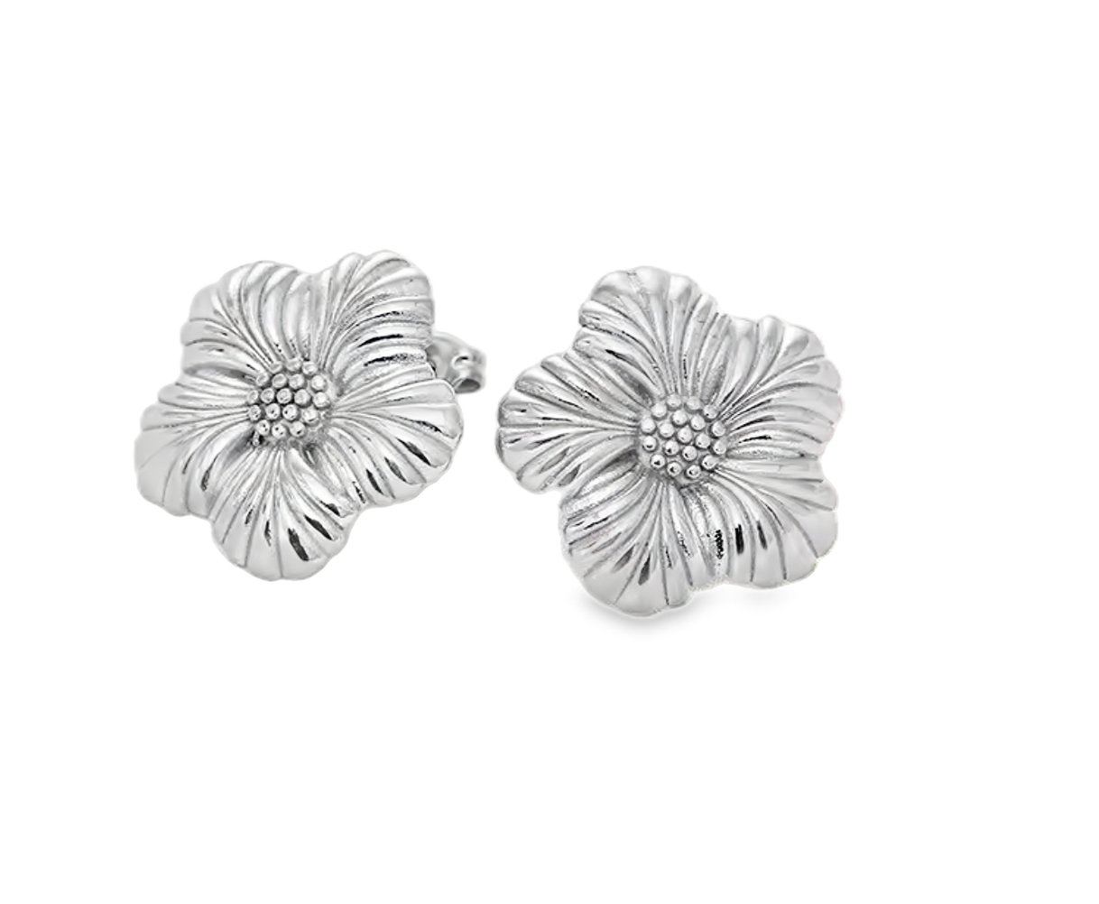 Capri - Silver flower stud earrings